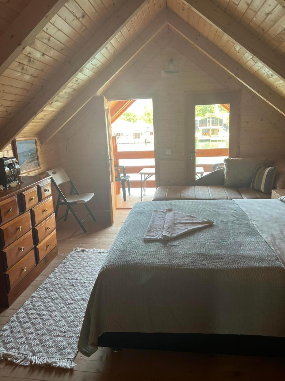 Cheerful In Ada Bojana Holiday home *